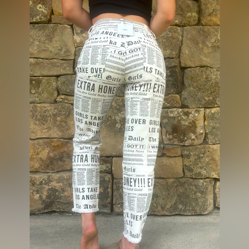 NEWSPAPER JEANS!